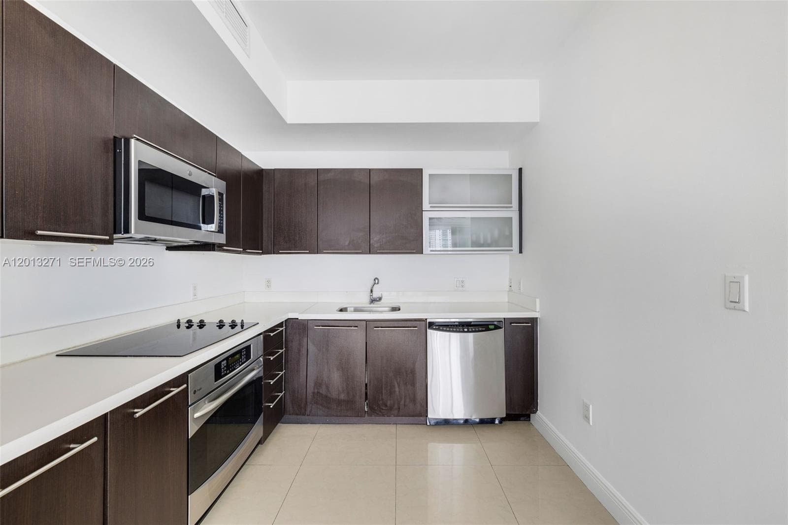90 SW 3rd St # 2504, Miami FL 33130 — 4