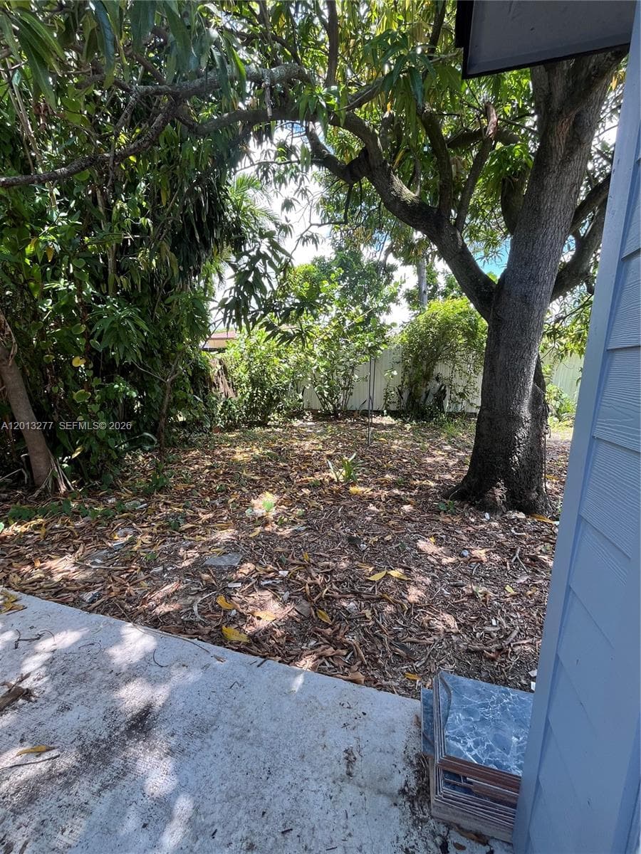 2331 NW 55th Ter, Miami FL 33142 — 19