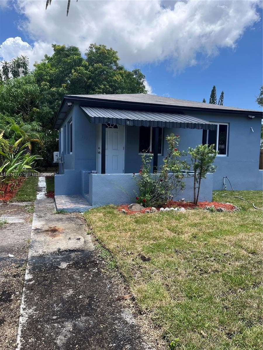 2331 NW 55th Ter, Miami FL 33142 — 21