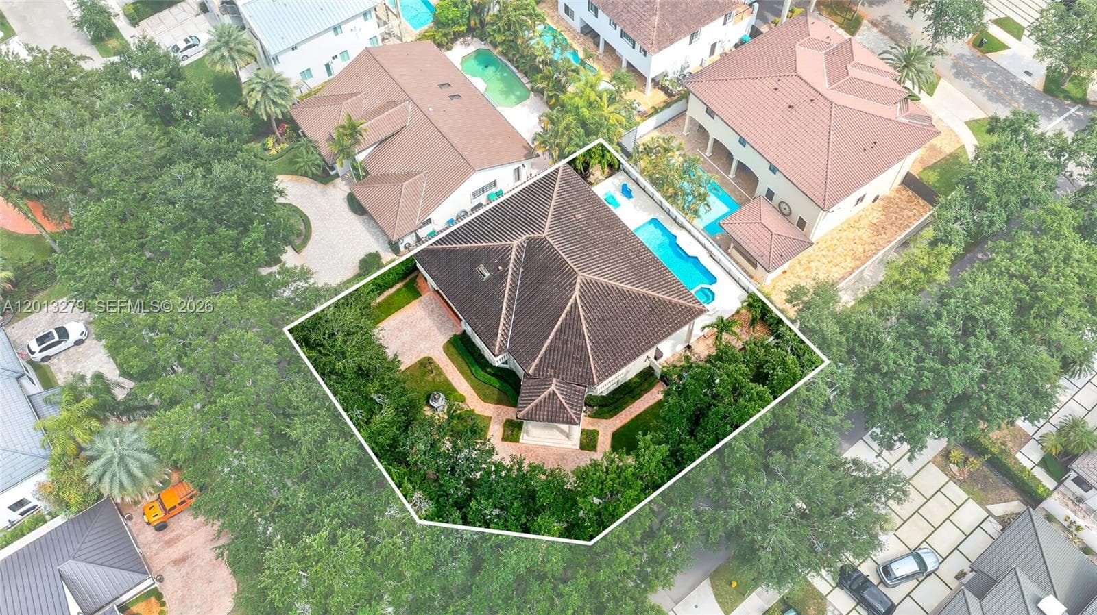 8560 NW 164th St, Miami Lakes FL 33016 — 70