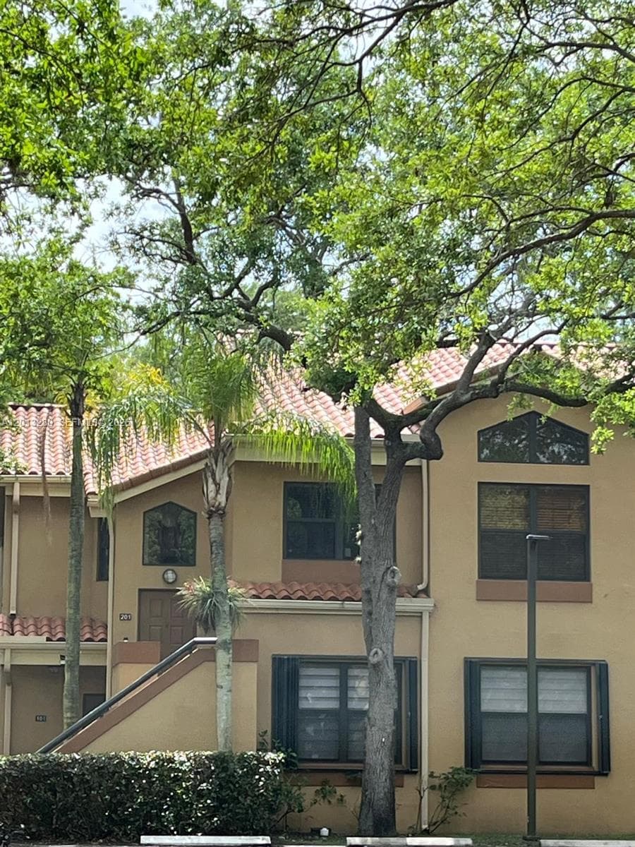 15533 N Miami Lakeway N # 201, Miami Lakes FL 33014 — 9
