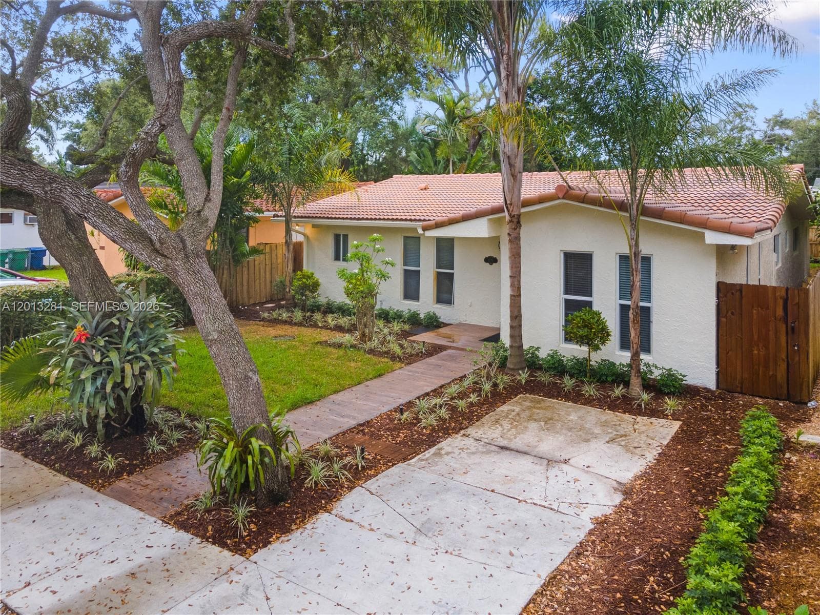 5770 SW 55 st, Miami FL 33155 — 1