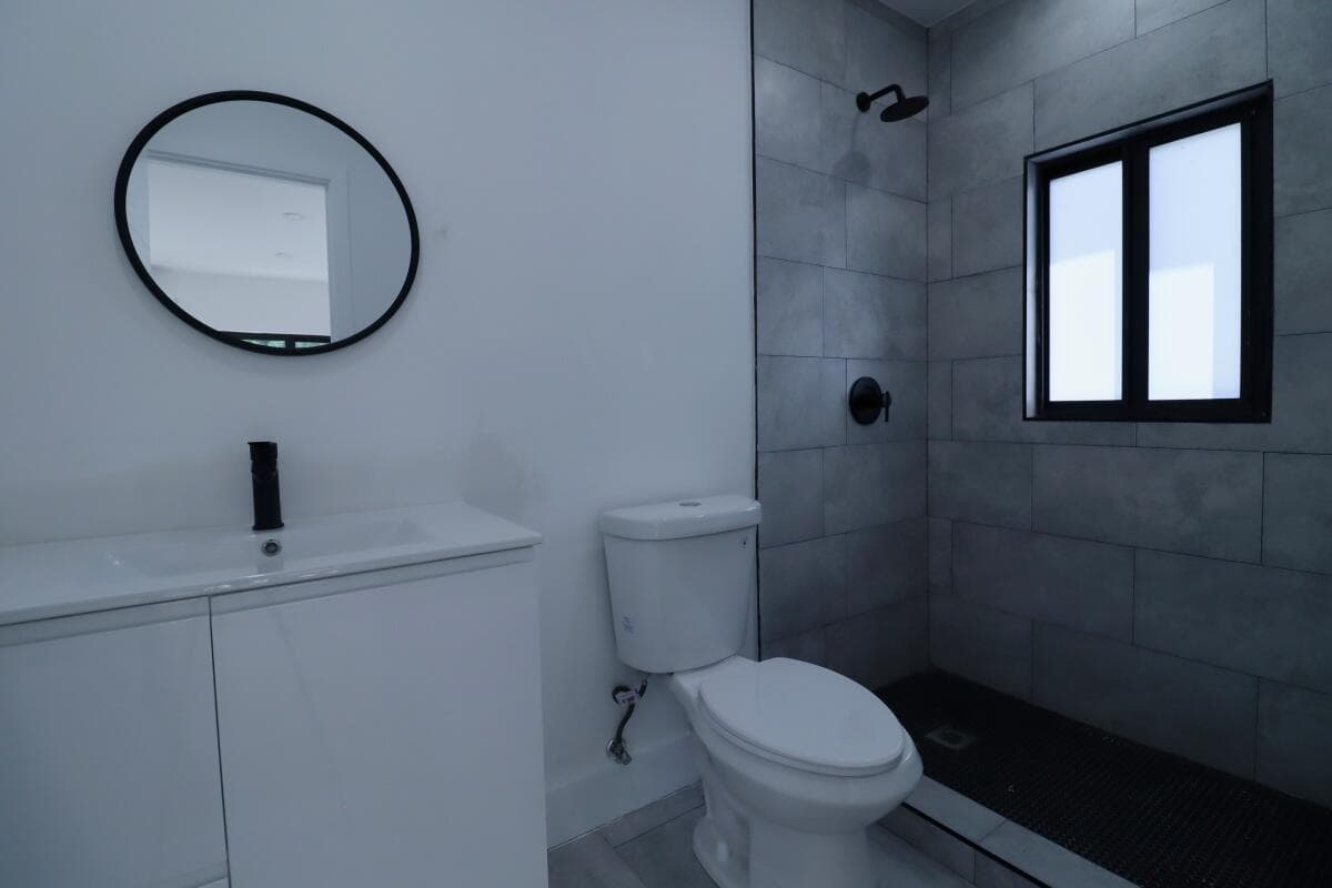 3040 NW 13th Avenue # 2, Miami FL 33142 — 7