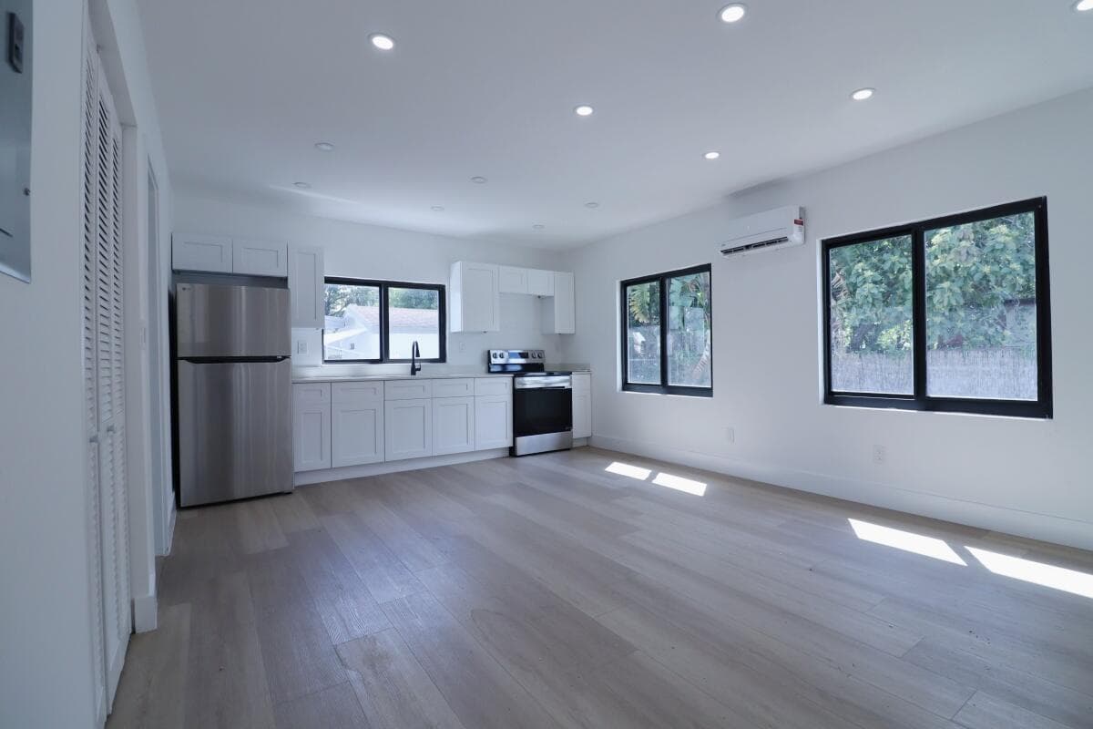 3040 NW 13th Avenue # 2, Miami FL 33142 — 3