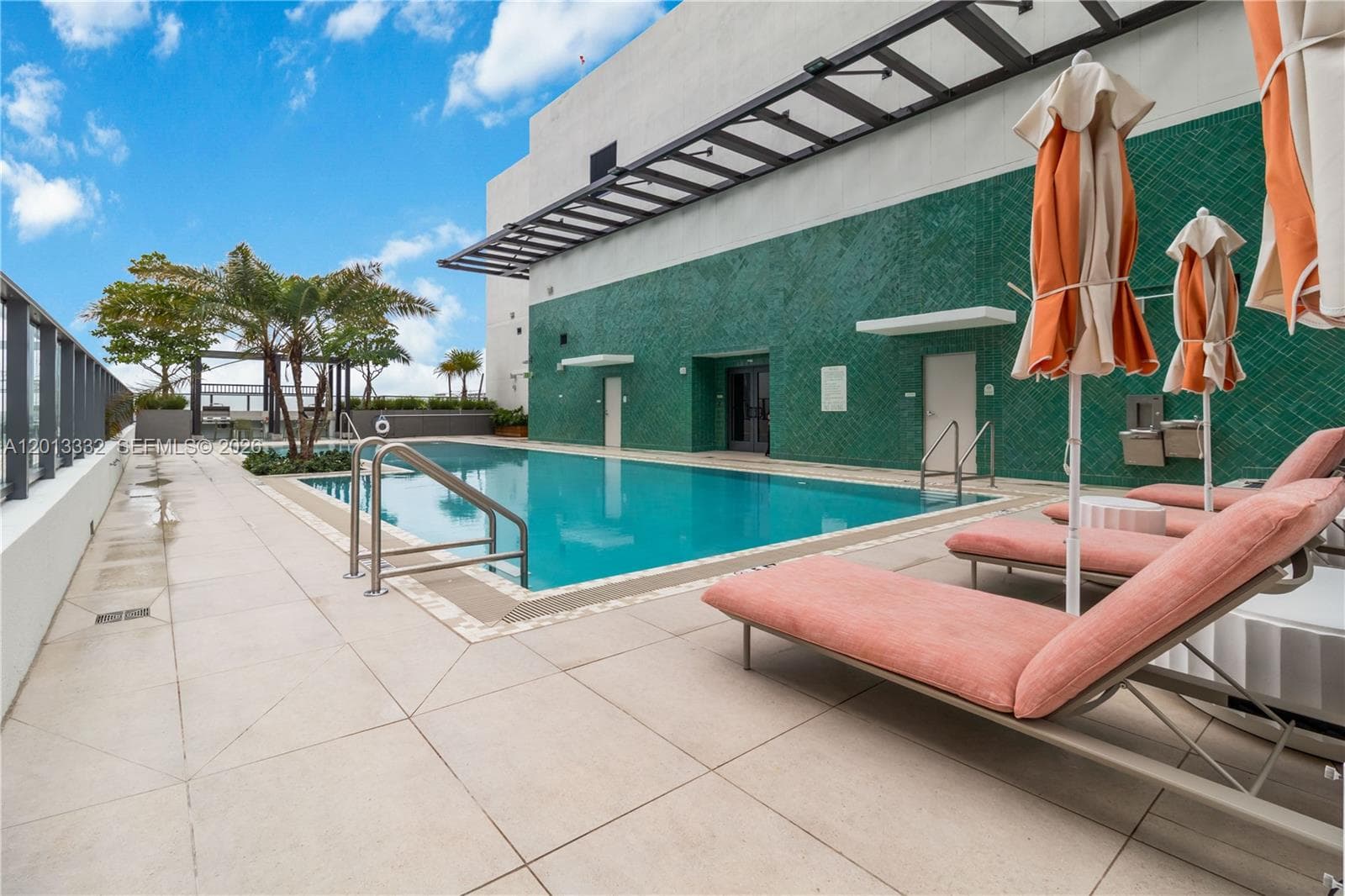11 NE 6th St # 1513, Miami FL 33132 — 27