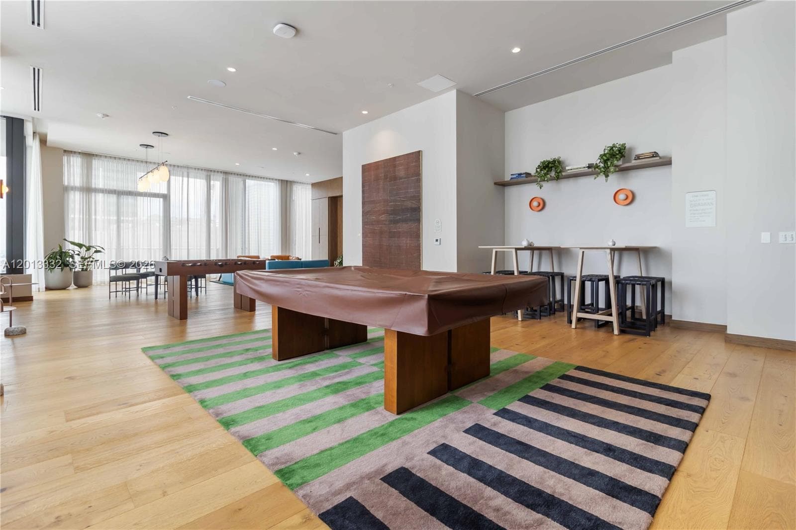 11 NE 6th St # 1513, Miami FL 33132 — 42