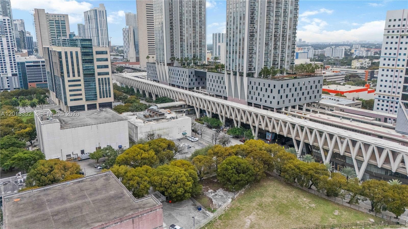 11 NE 6th St # 1513, Miami FL 33132 — 53