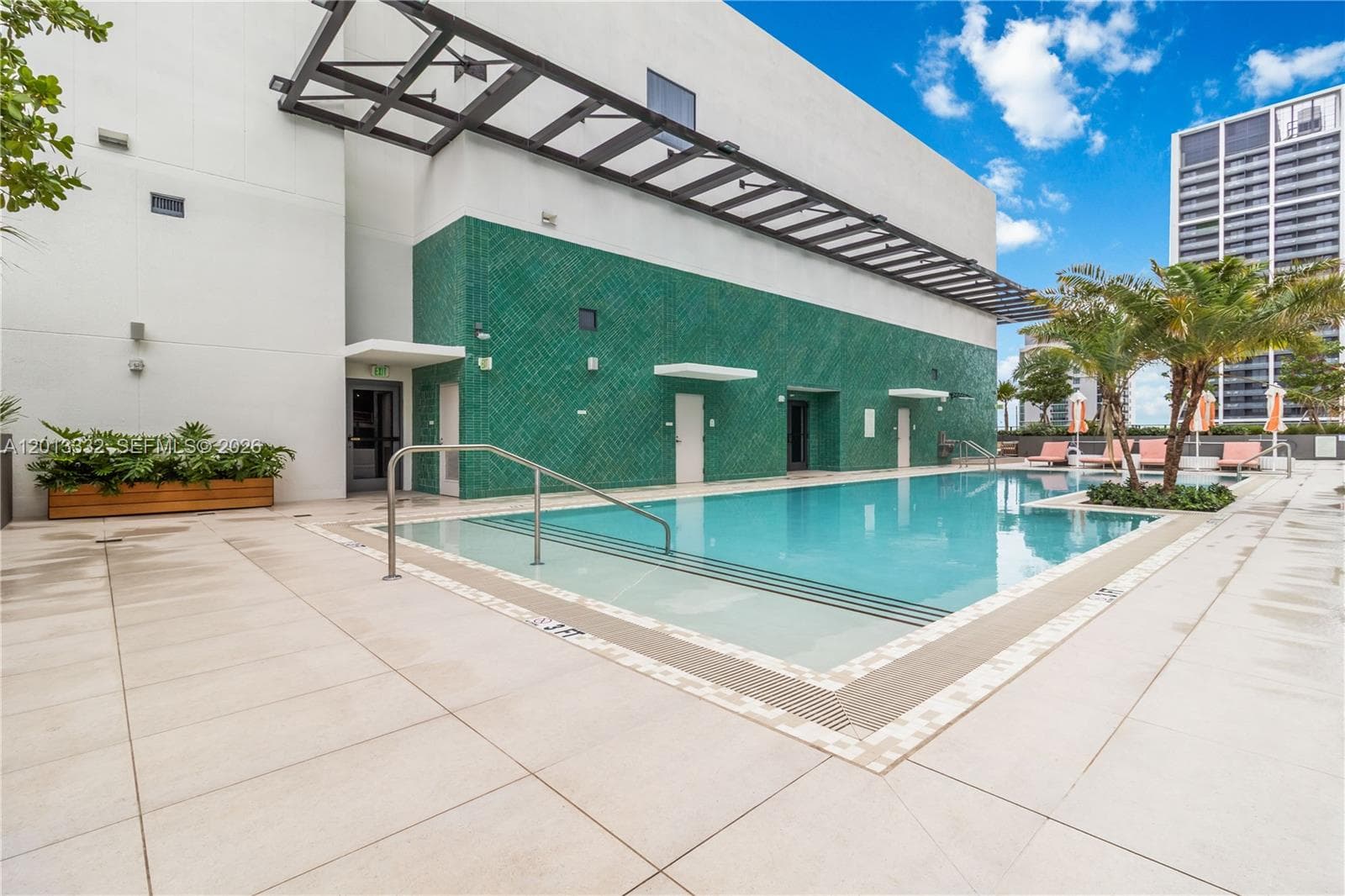 11 NE 6th St # 1513, Miami FL 33132 — 26