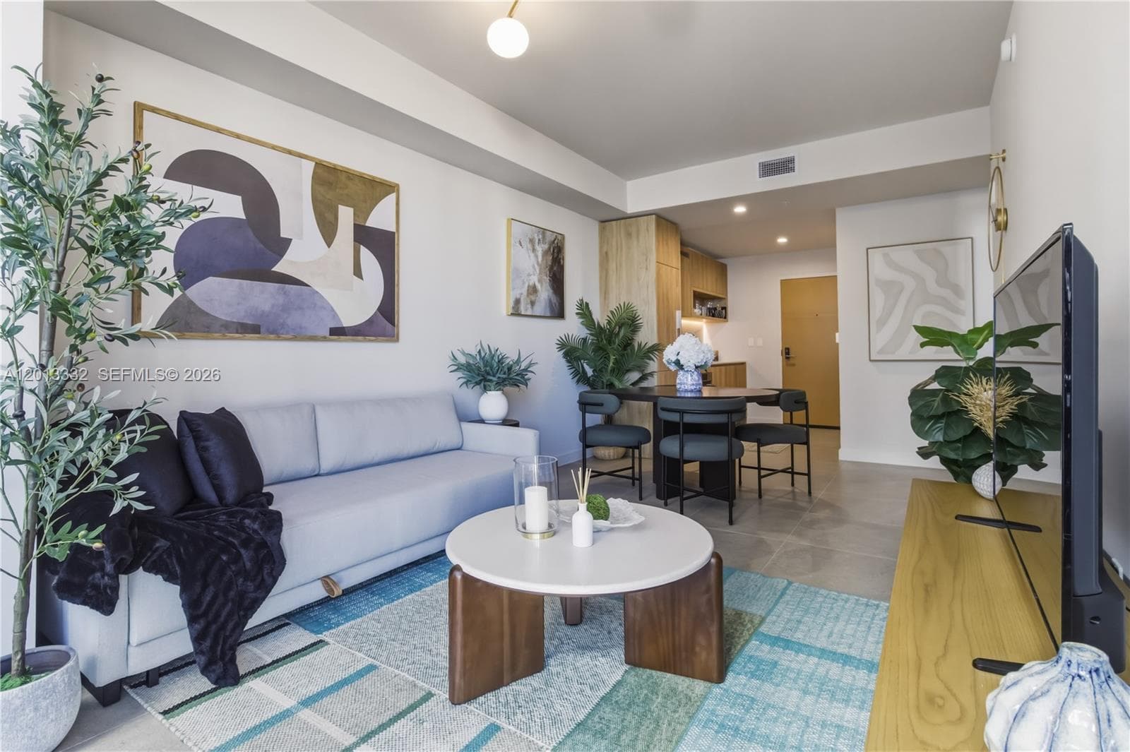11 NE 6th St # 1513, Miami FL 33132 — 3