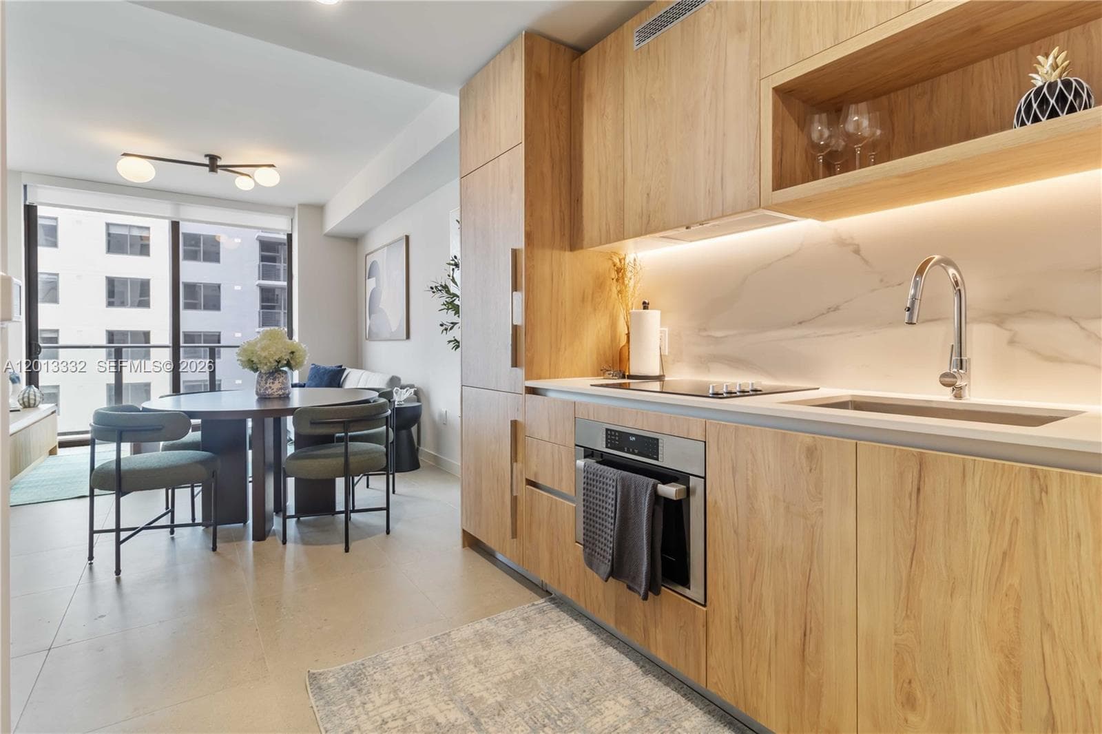 11 NE 6th St # 1513, Miami FL 33132 — 9