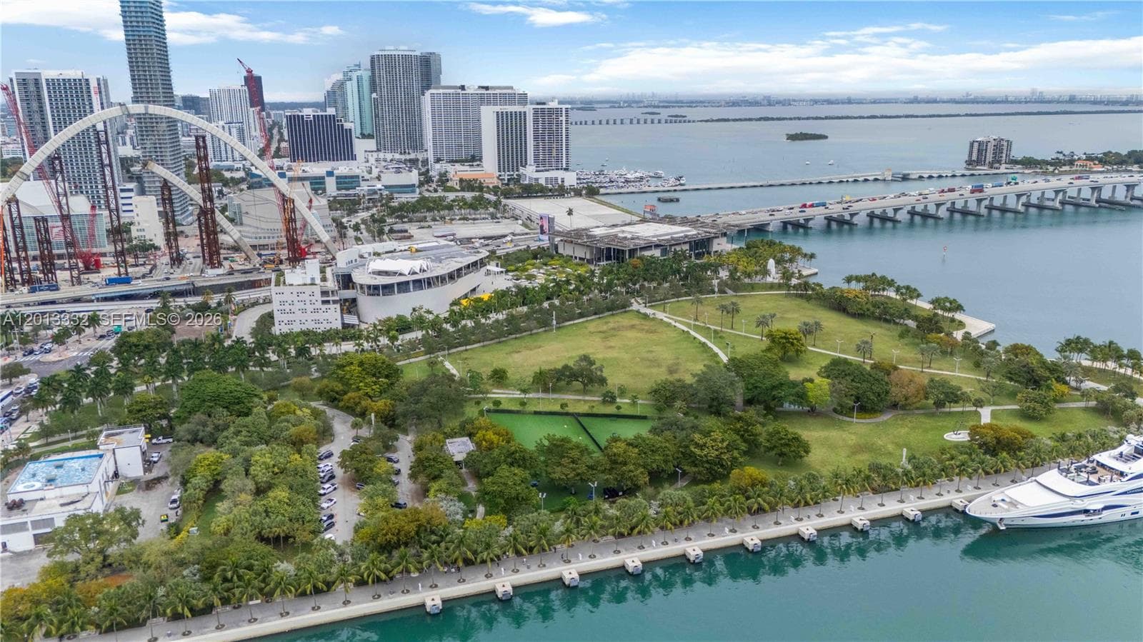 11 NE 6th St # 1513, Miami FL 33132 — 49