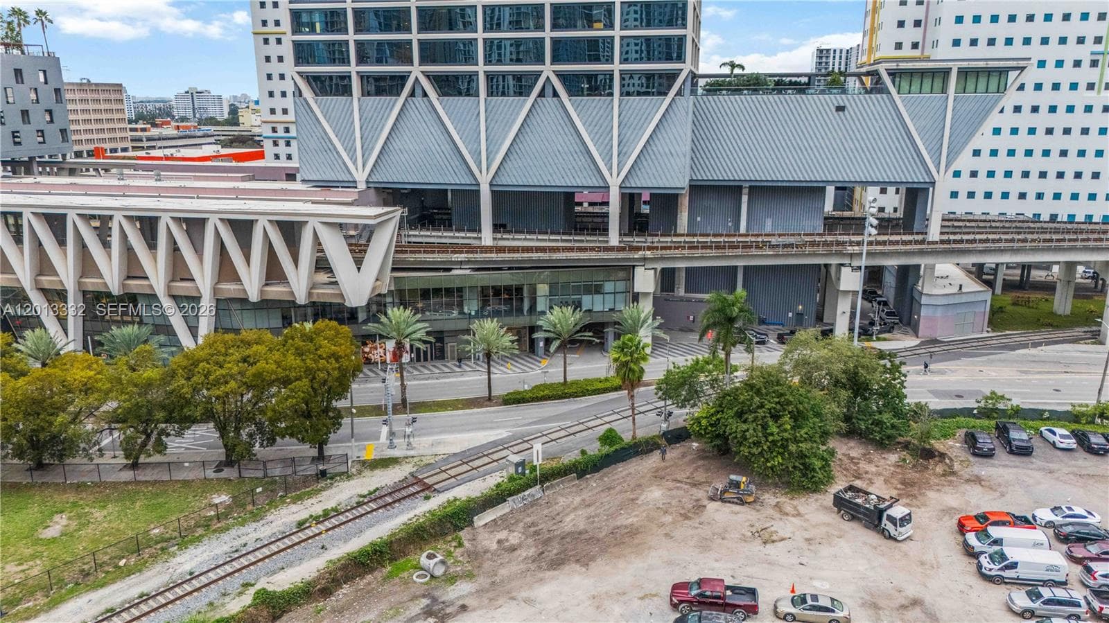 11 NE 6th St # 1513, Miami FL 33132 — 54