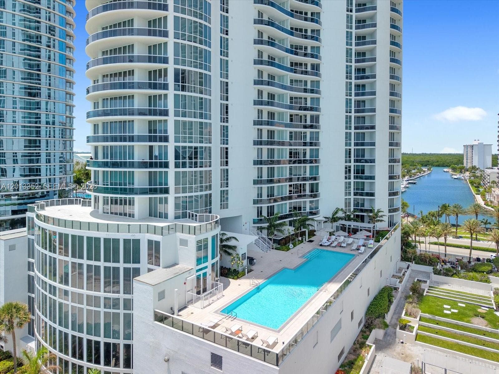 15811 Collins Ave # 3605, Sunny Isles Beach FL 33160 — 27