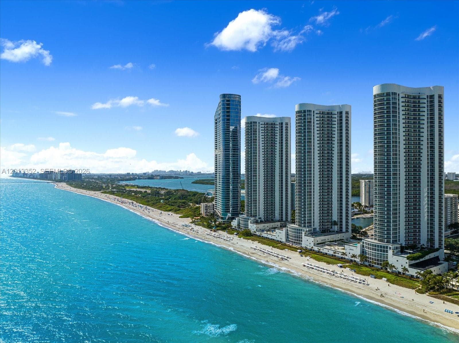 15811 Collins Ave # 3605, Sunny Isles Beach FL 33160 — 32