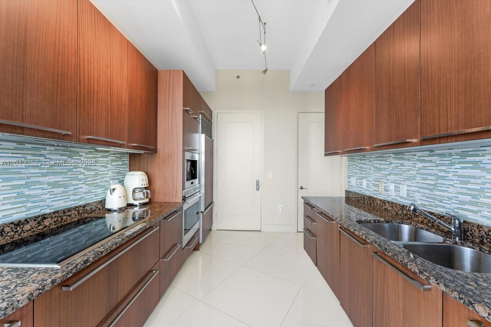 15811 Collins Ave # 3605, Sunny Isles Beach FL 33160 — 10