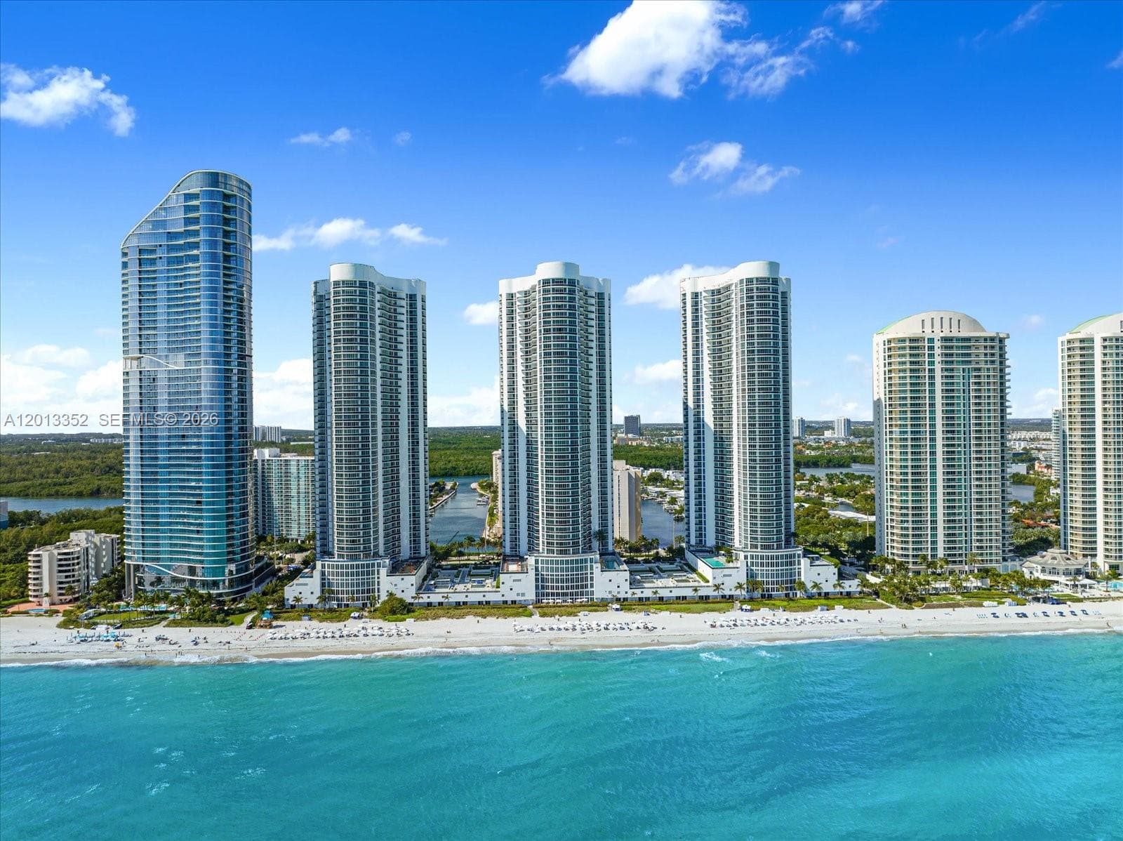15811 Collins Ave # 3605, Sunny Isles Beach FL 33160 — 33