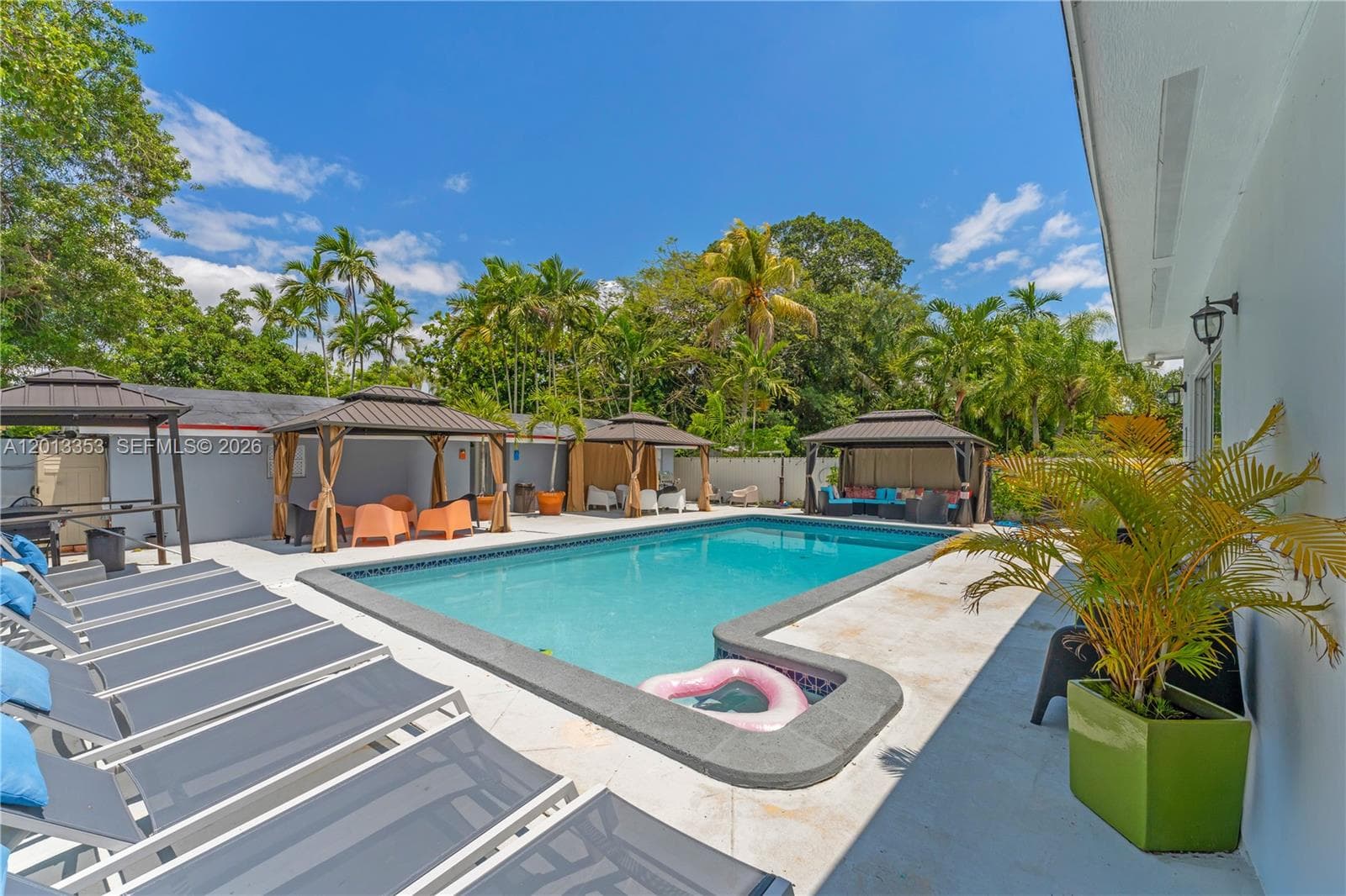 6355 SW 30th St, Miami FL 33155 — 36
