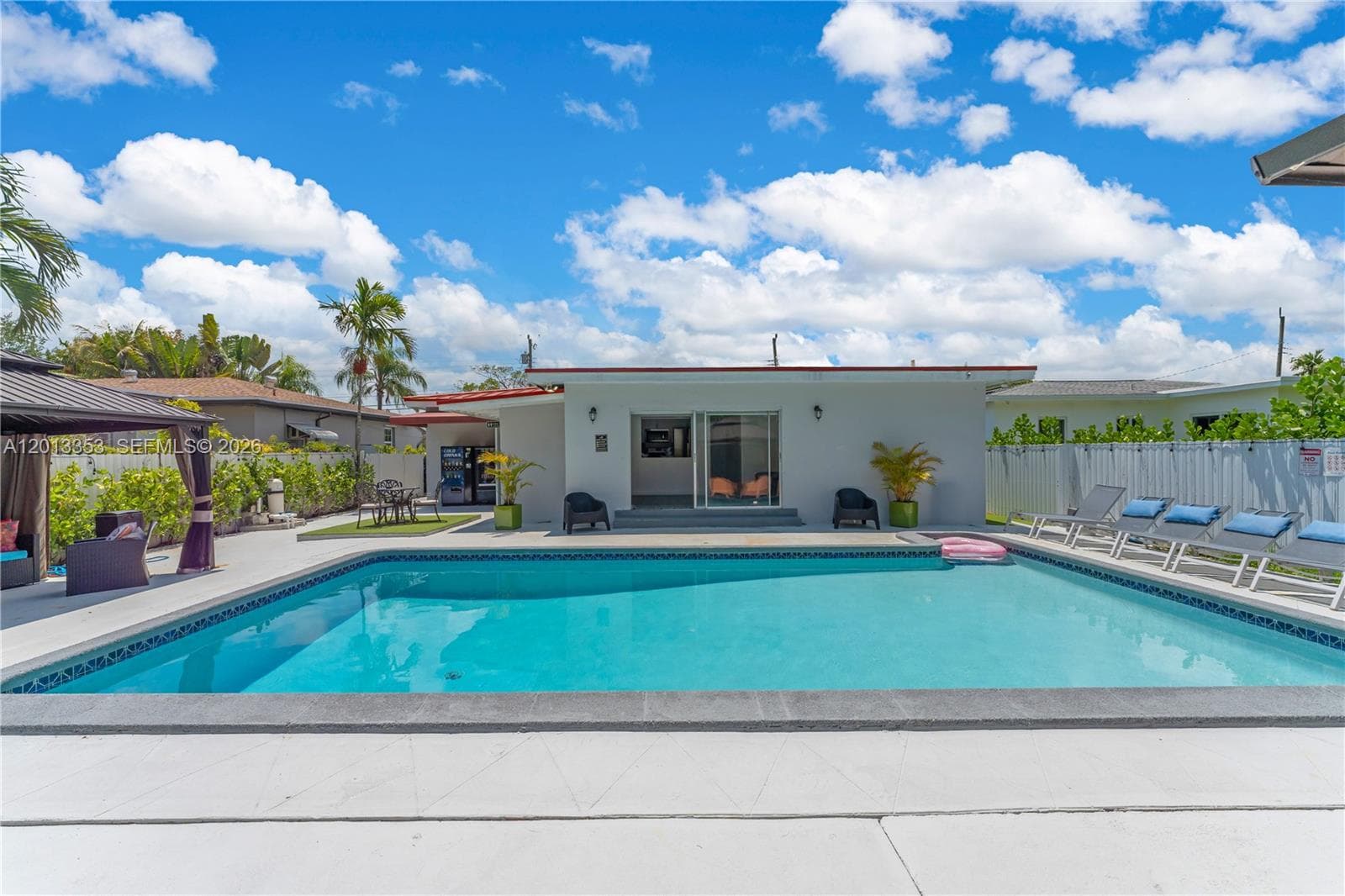 6355 SW 30th St, Miami FL 33155 — 38