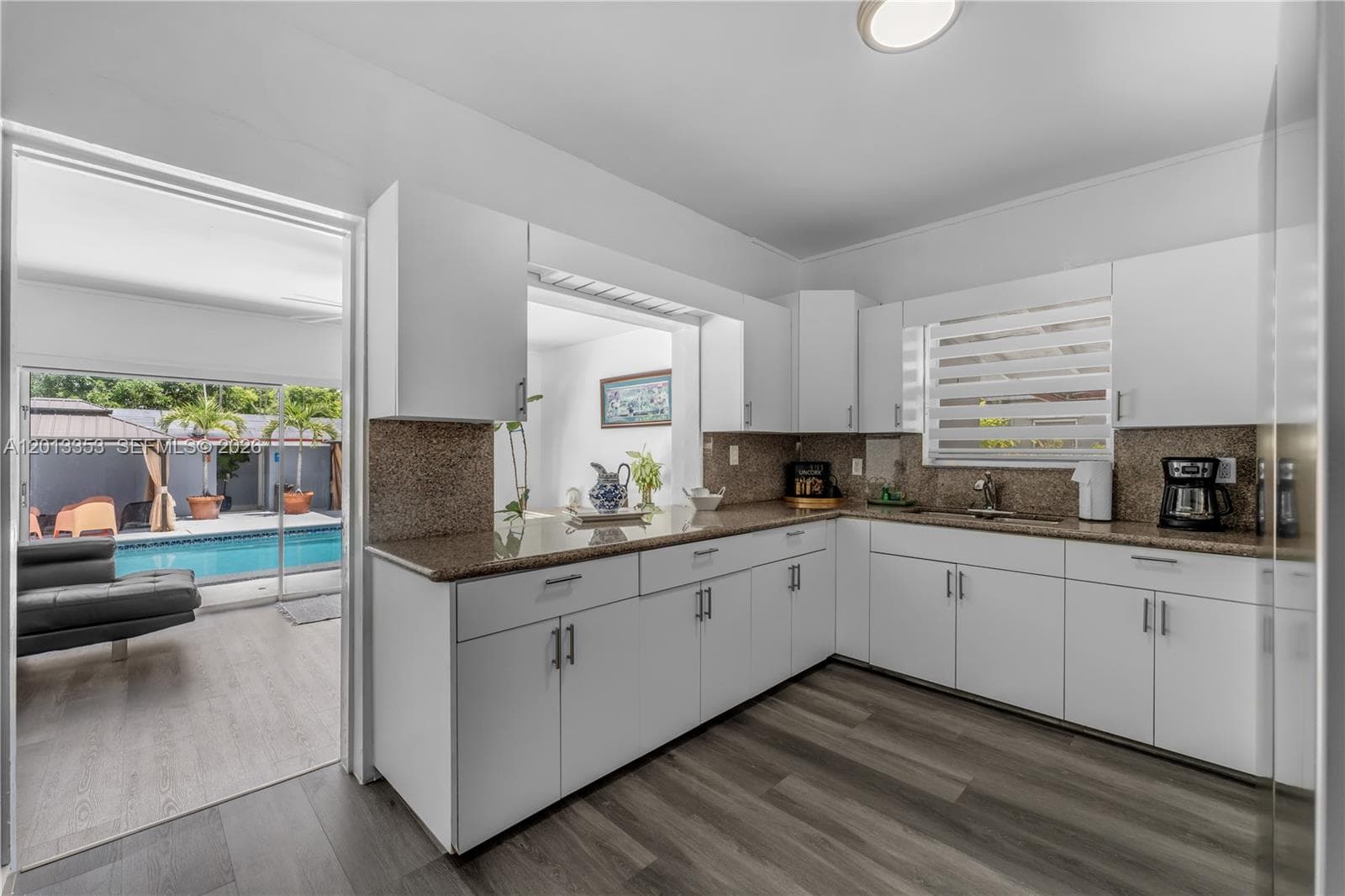 6355 SW 30th St, Miami FL 33155 — 10