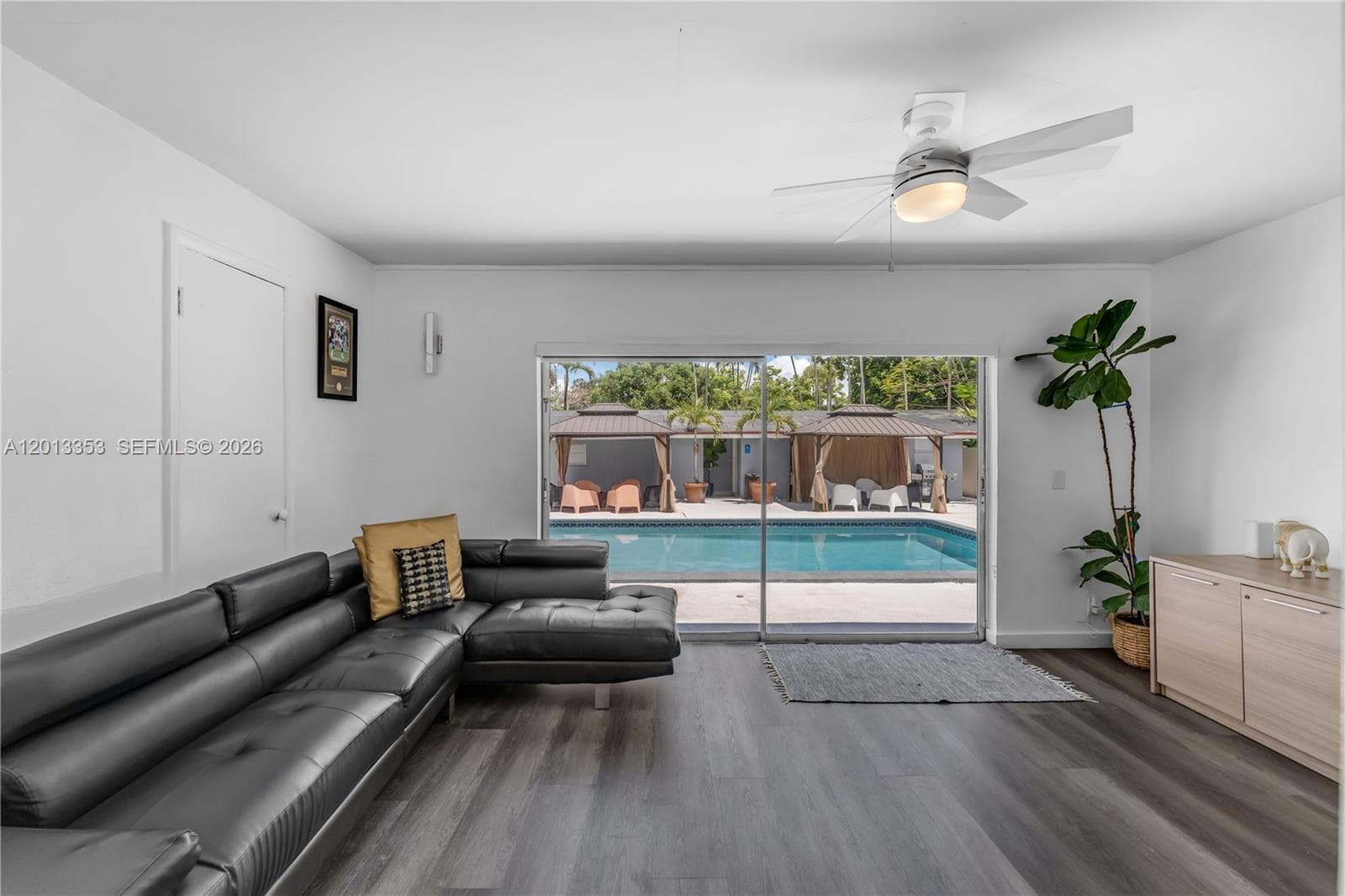 6355 SW 30th St, Miami FL 33155 — 11