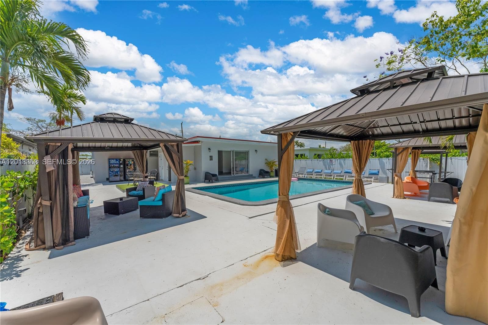6355 SW 30th St, Miami FL 33155 — 39
