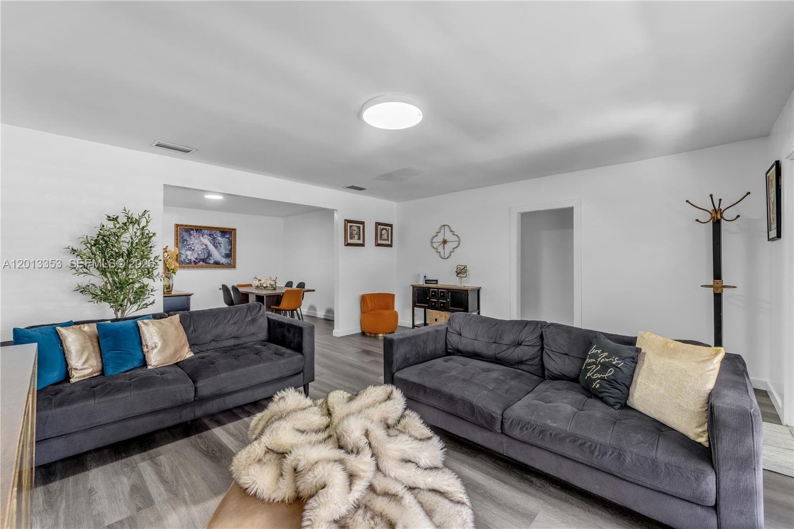 6355 SW 30th St, Miami FL 33155 — 8
