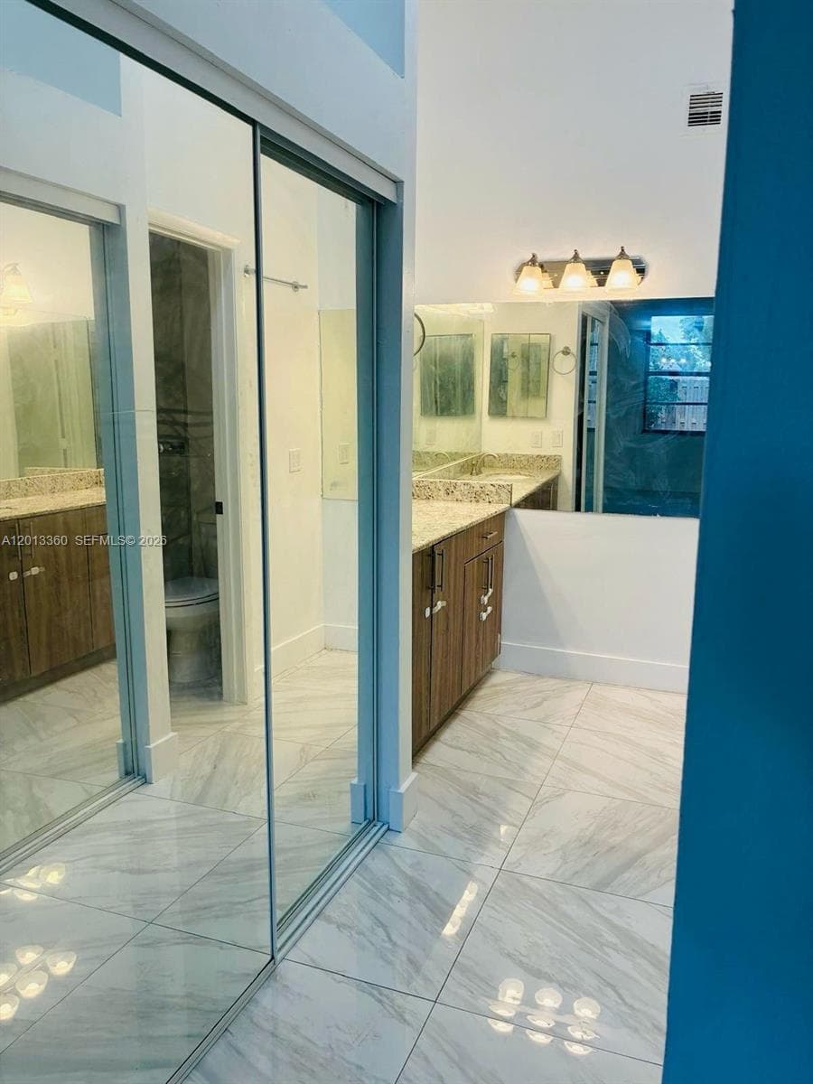 6755 NW 187th Ter, Hialeah FL 33015 — 8