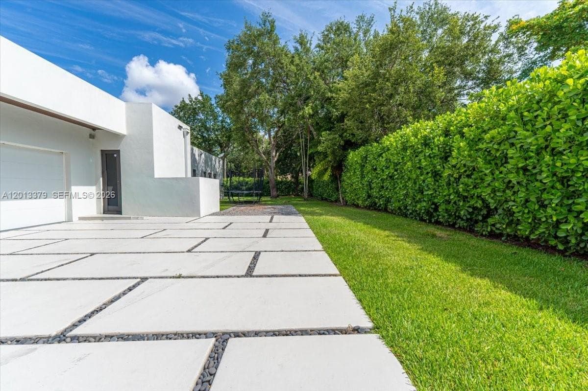 6785 SW 99th Ter, Pinecrest FL 33156 — 23