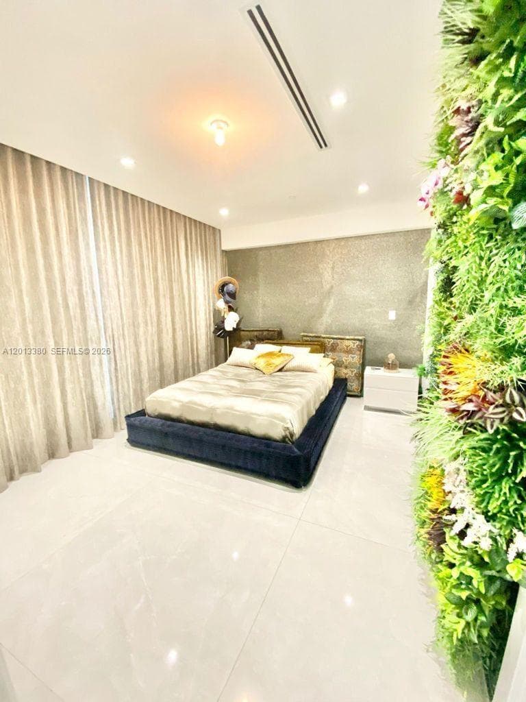16901 Collins Ave # 701, Sunny Isles Beach FL 33160 — 33