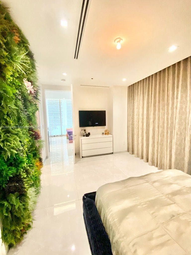 16901 Collins Ave # 701, Sunny Isles Beach FL 33160 — 35