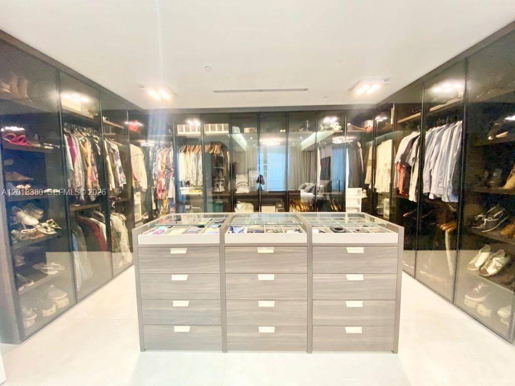 16901 Collins Ave # 701, Sunny Isles Beach FL 33160 — 39