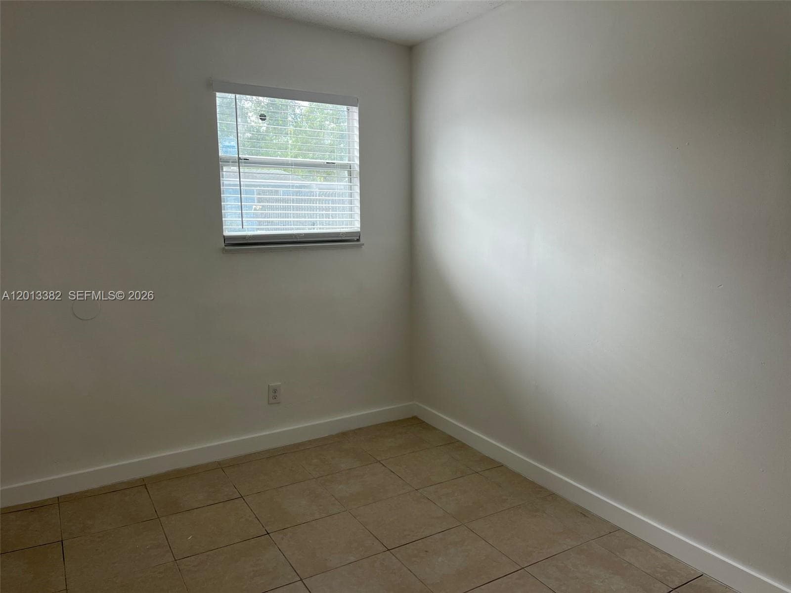 4245 NW 24th Ave, Miami FL 33142 — 11