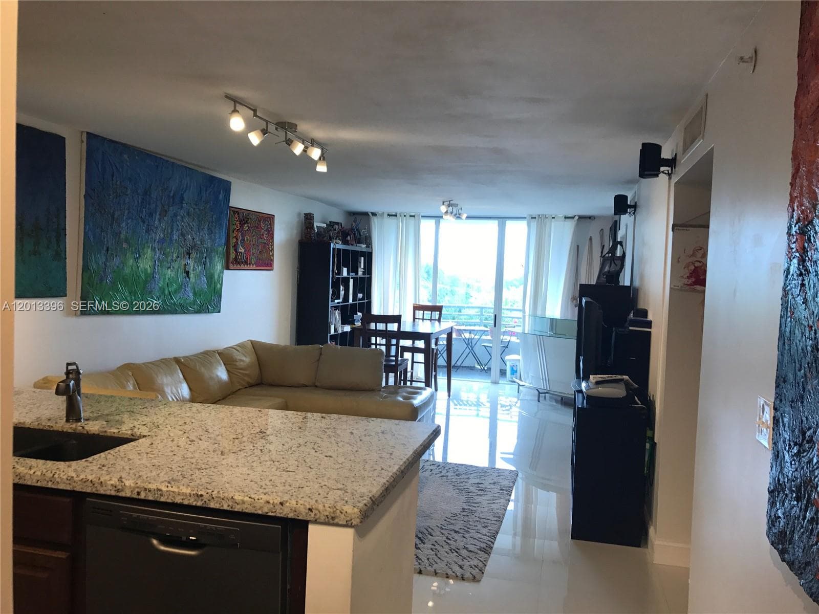 1401 Bay Rd # 513, Miami Beach FL 33139 — 1