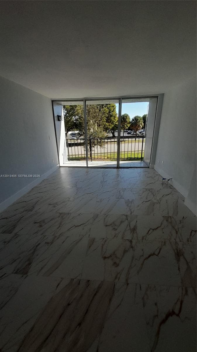 310 Fontainebleau Blvd # 203, Miami FL 33172 — 19