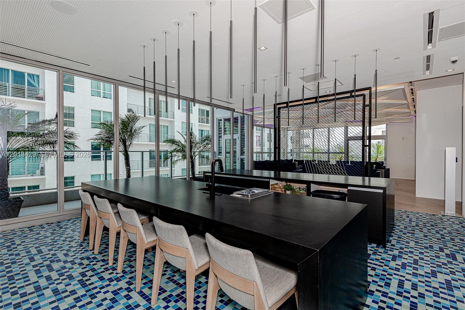 227 NE 2nd St # 2206, Miami FL 33132 — 1