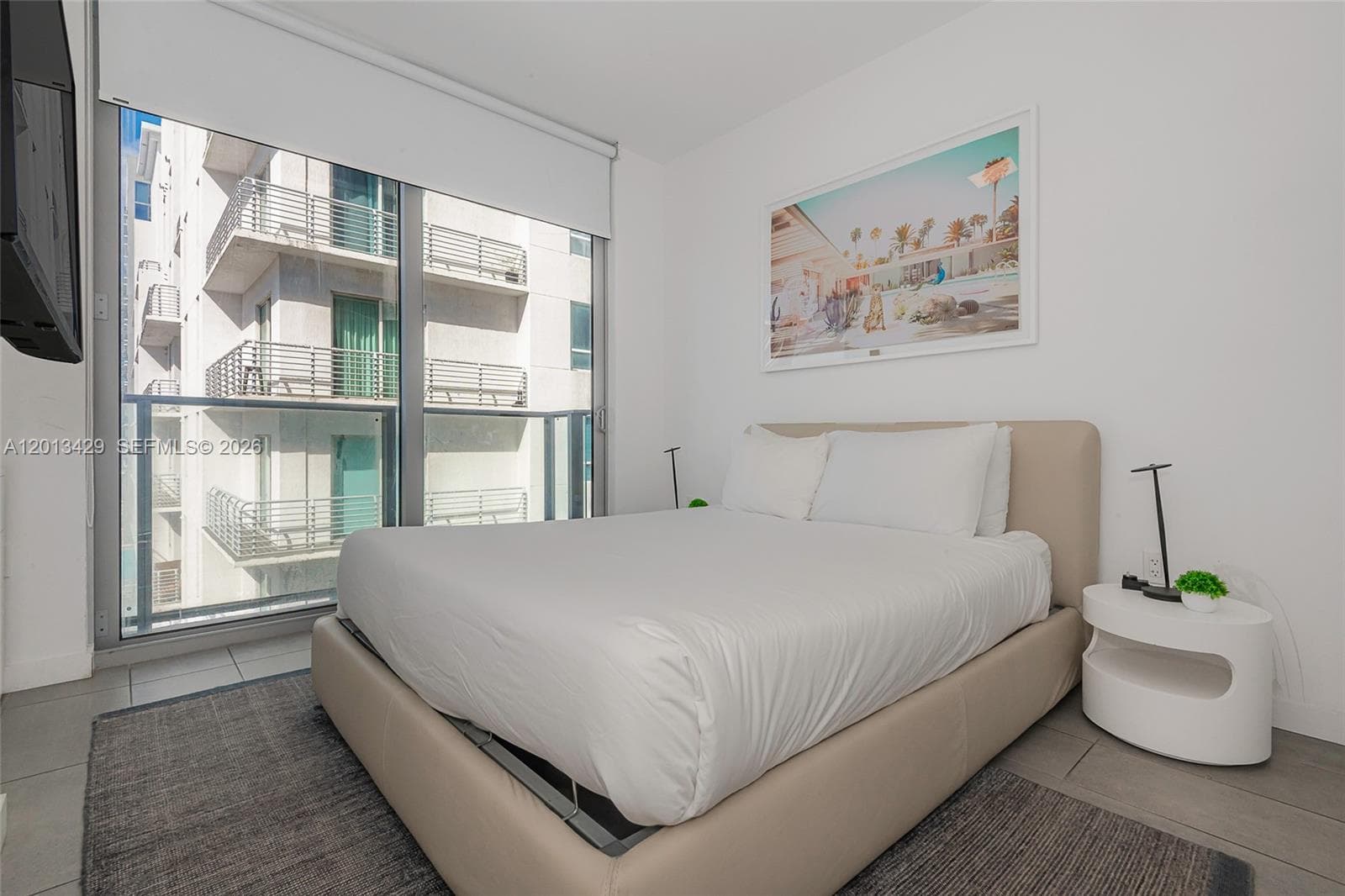 227 NE 2nd St # 2206, Miami FL 33132 — 11