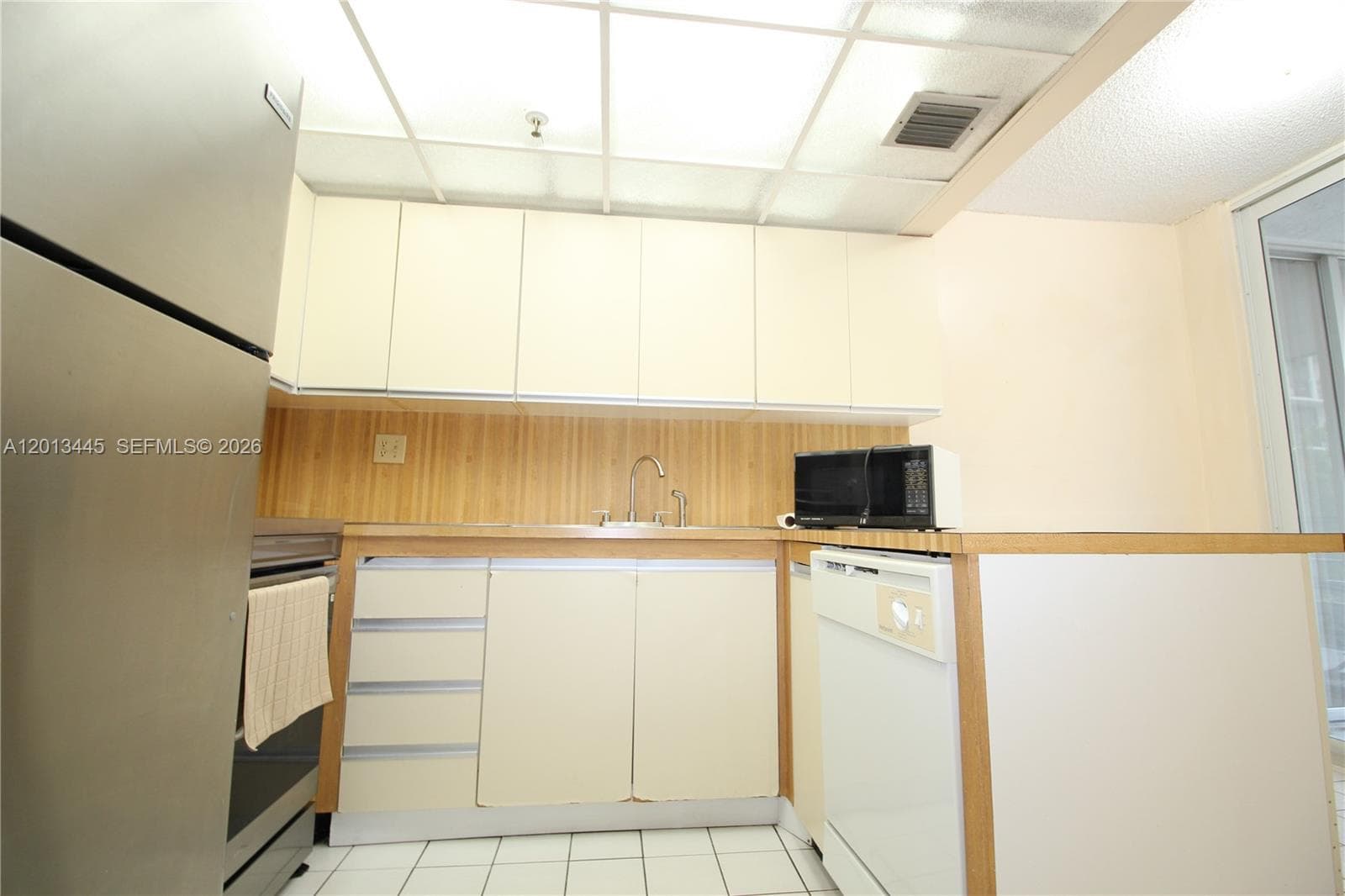 17890 W Dixie Hwy 519 Hwy # 519, North Miami Beach FL 33160 — 6