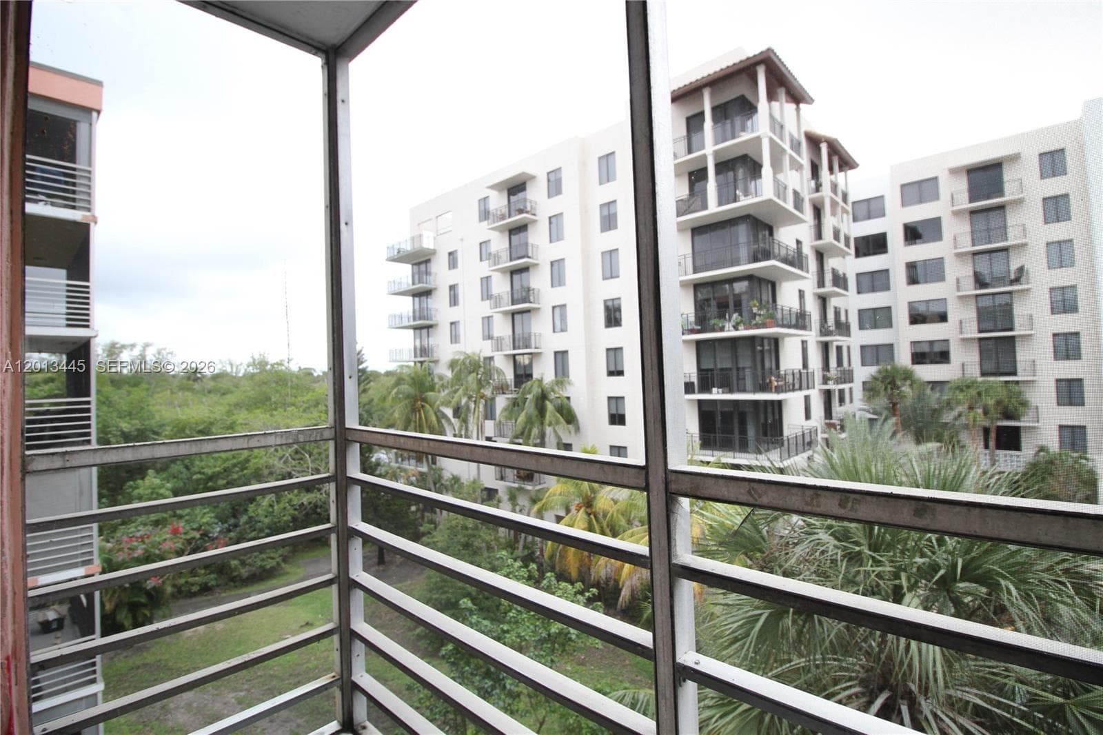 17890 W Dixie Hwy 519 Hwy # 519, North Miami Beach FL 33160 — 20