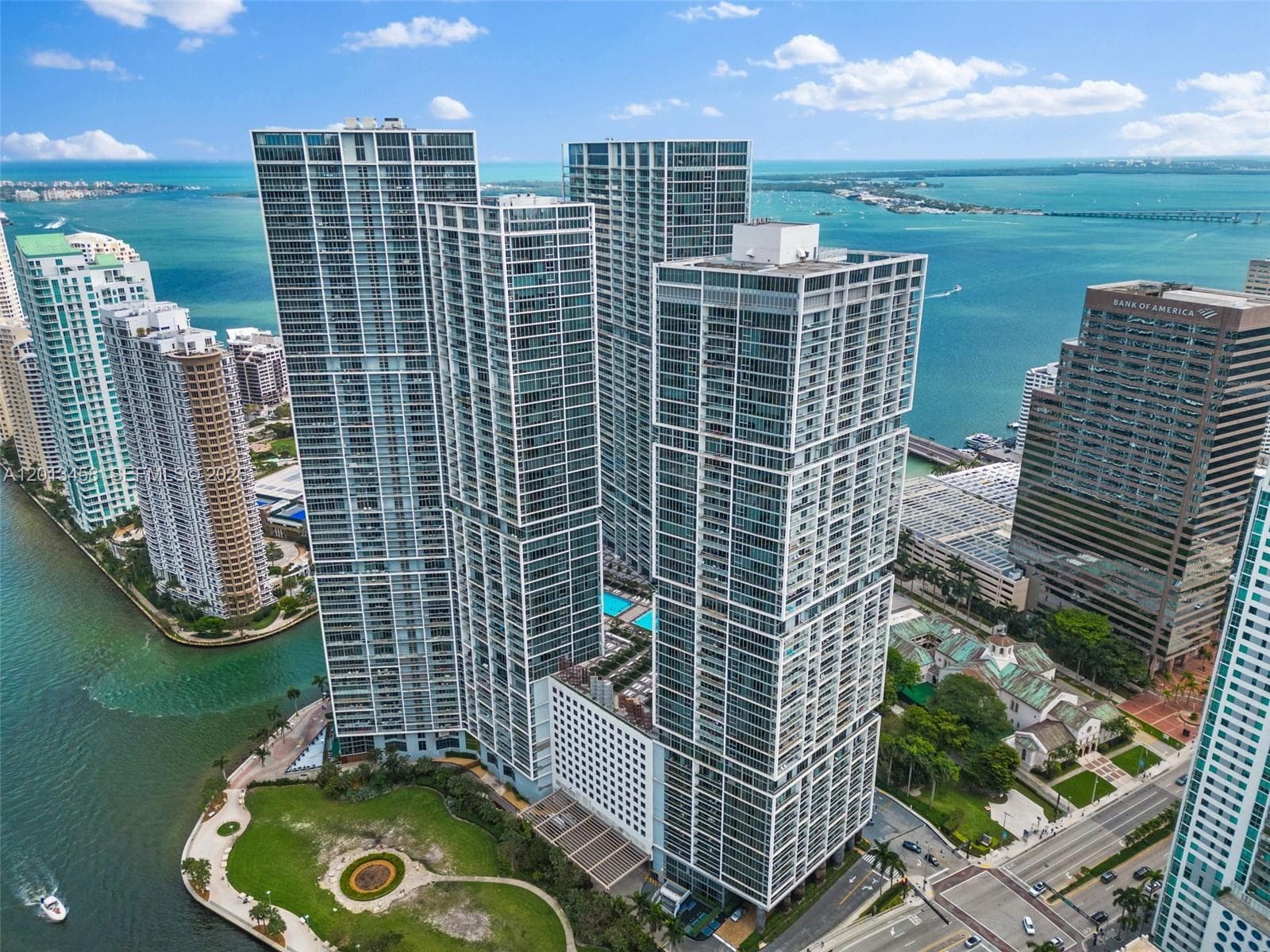 475 Brickell Ave # 2812, Miami FL 33131 — 22