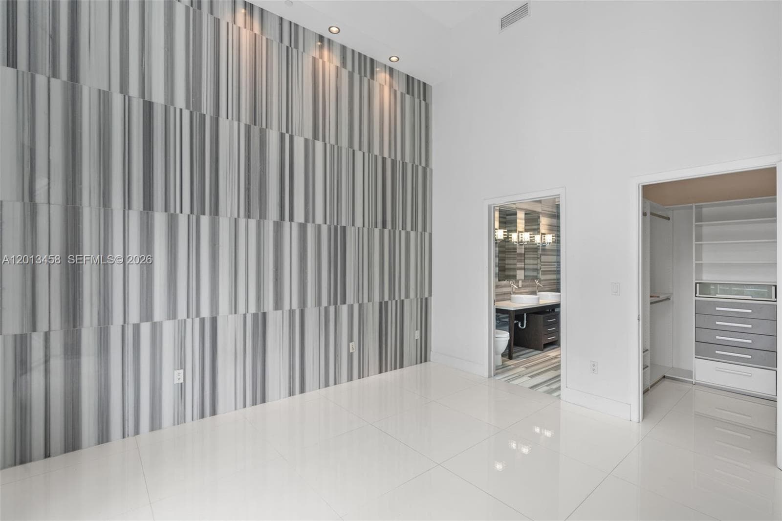 475 Brickell Ave # 2812, Miami FL 33131 — 14