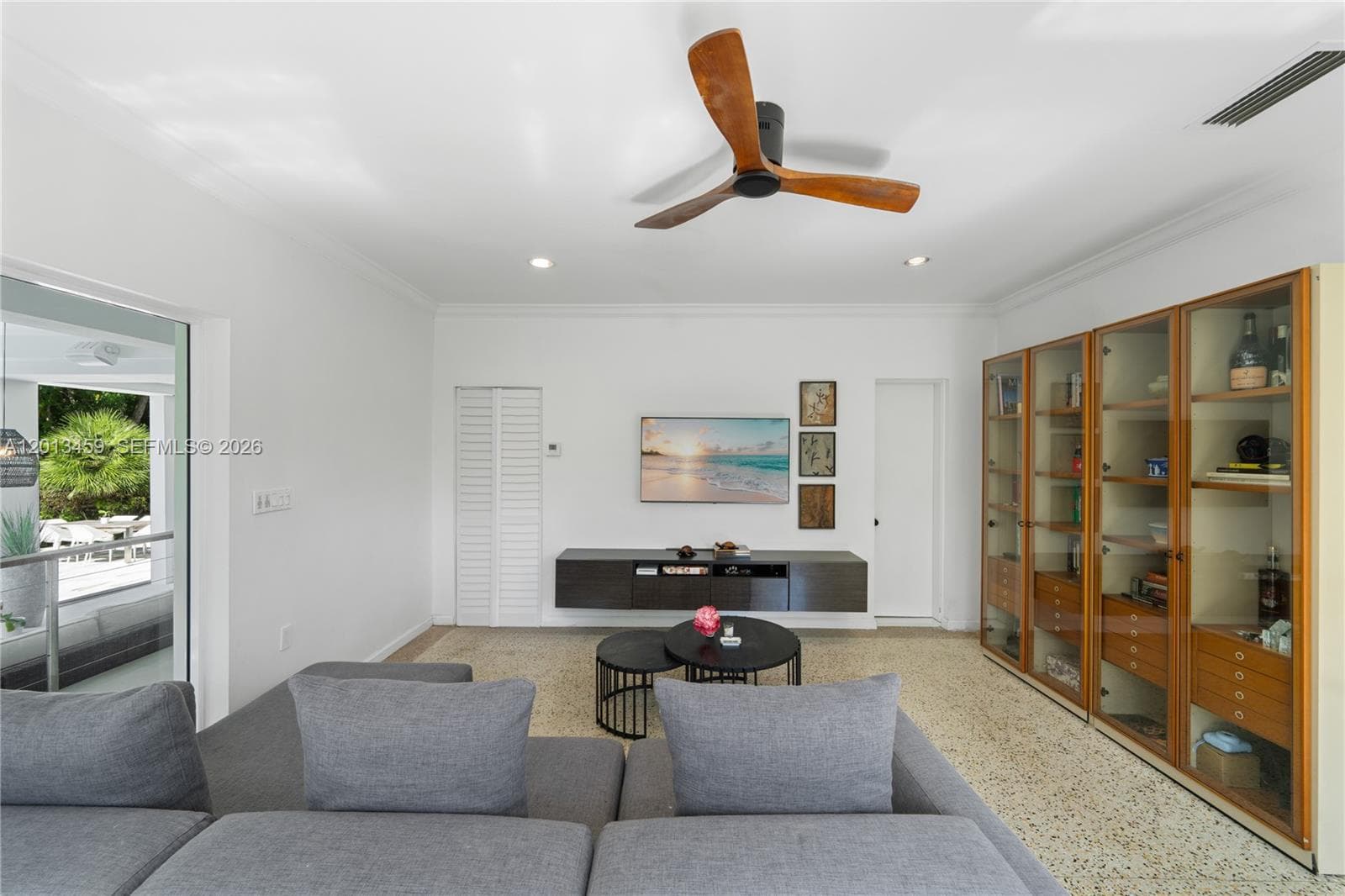 1281 S Venetian Way, Miami FL 33139 — 16