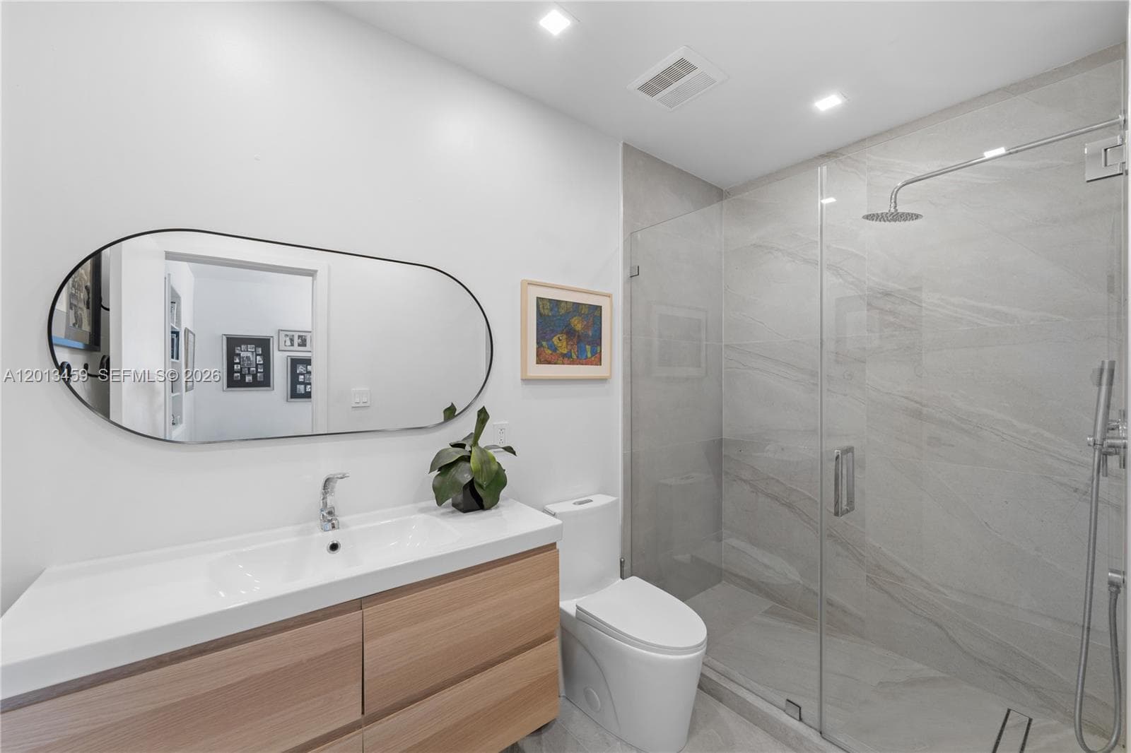 1281 S Venetian Way, Miami FL 33139 — 37