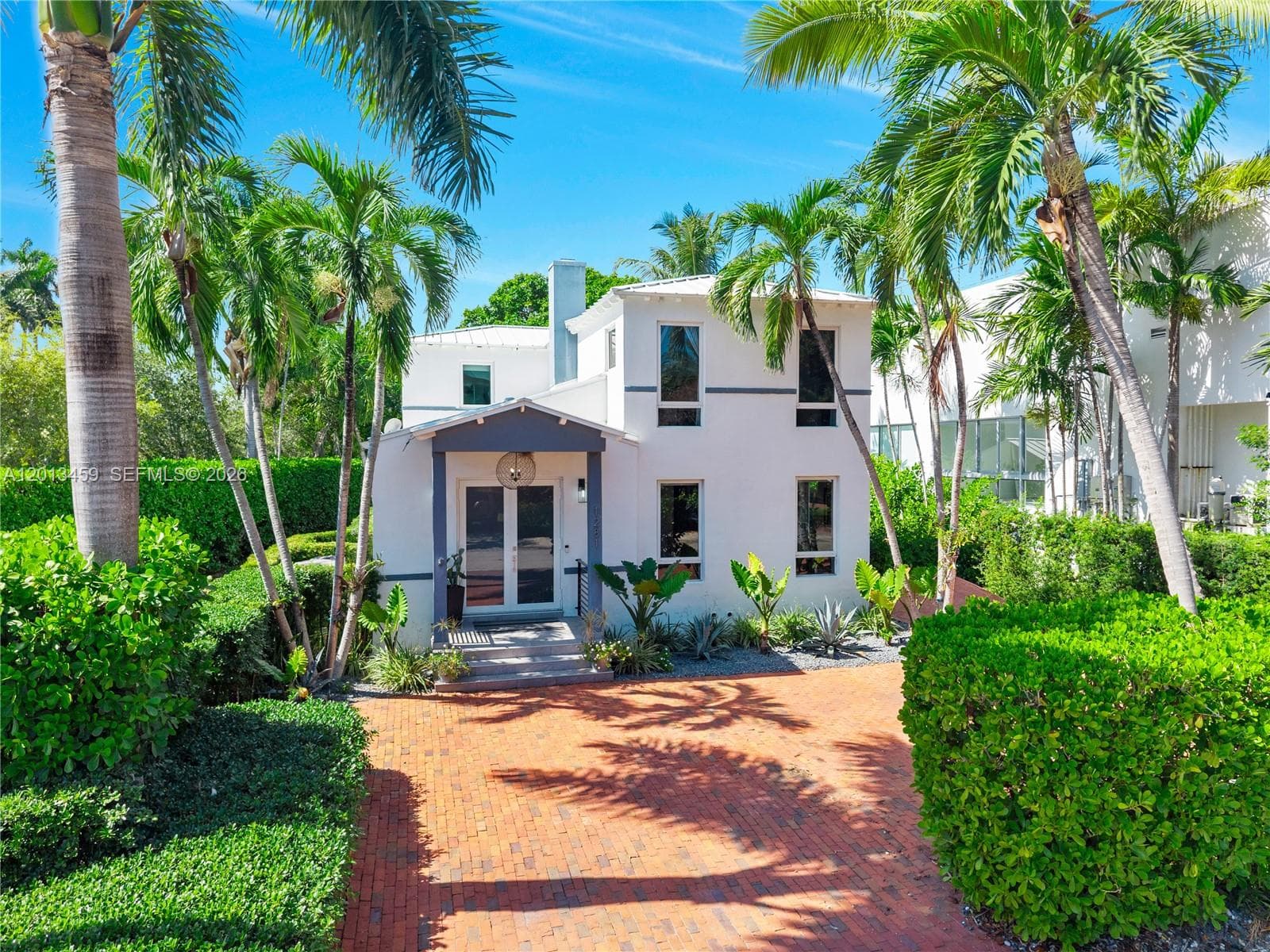 1281 S Venetian Way, Miami FL 33139 — 44