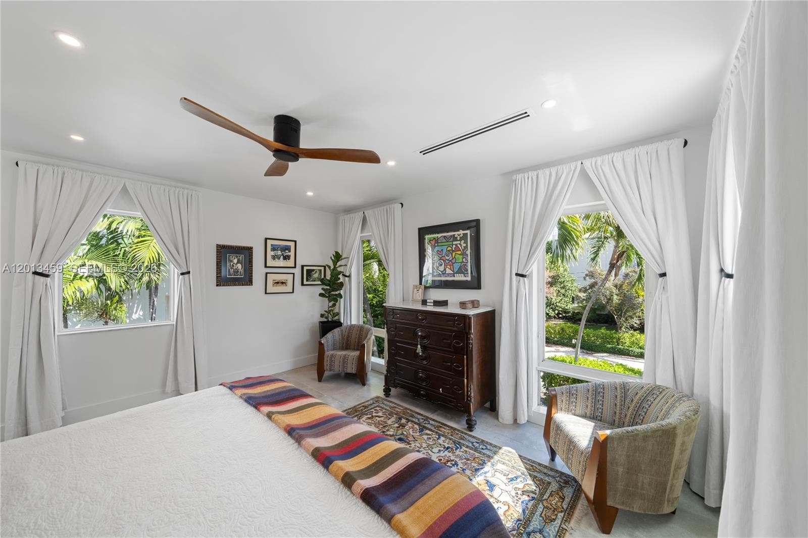 1281 S Venetian Way, Miami FL 33139 — 29