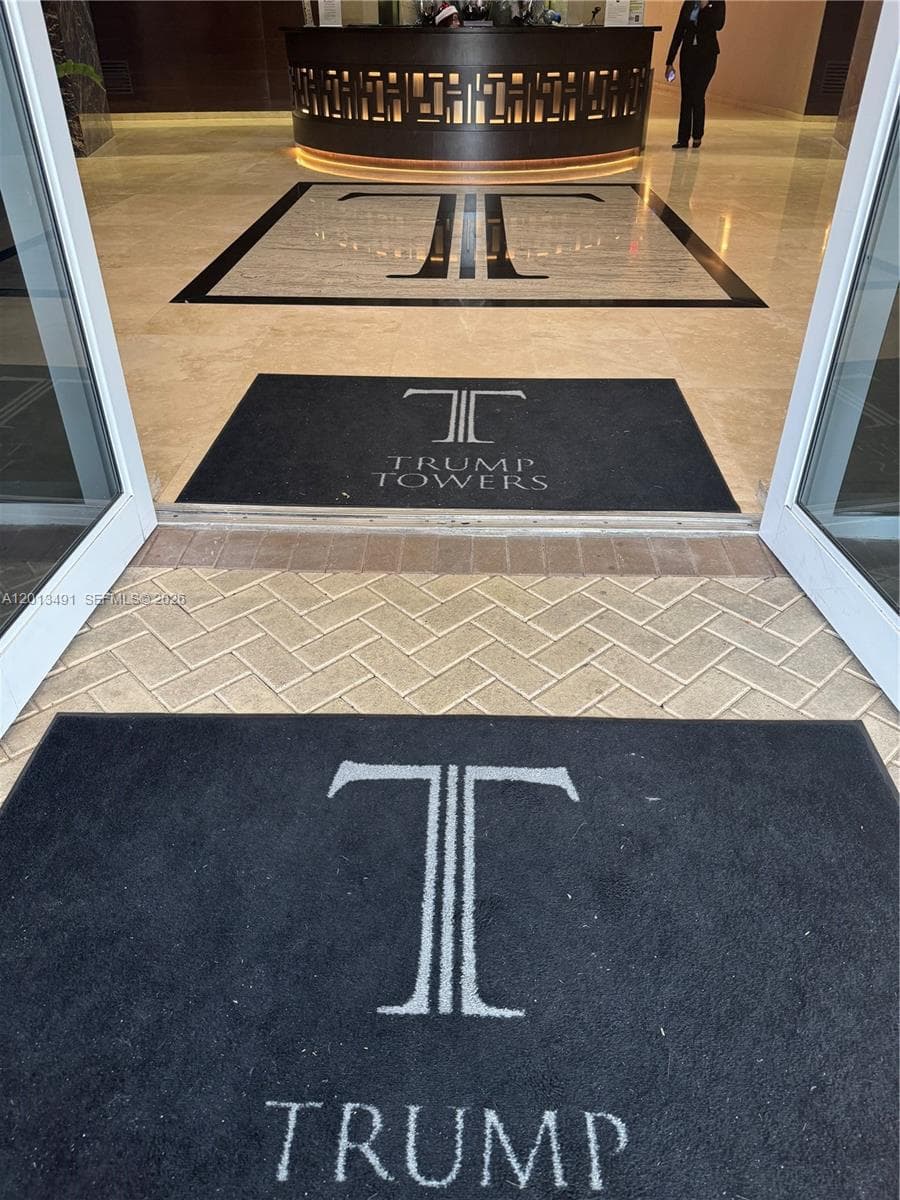 15811 Collins Ave # 2703, Sunny Isles Beach FL 33160 — 18