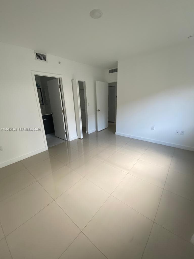 423 E 27th St # 102, Hialeah FL 33013 — 13