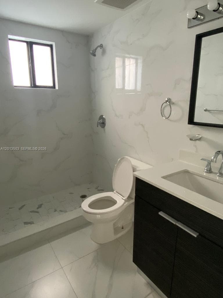 423 E 27th St # 102, Hialeah FL 33013 — 10