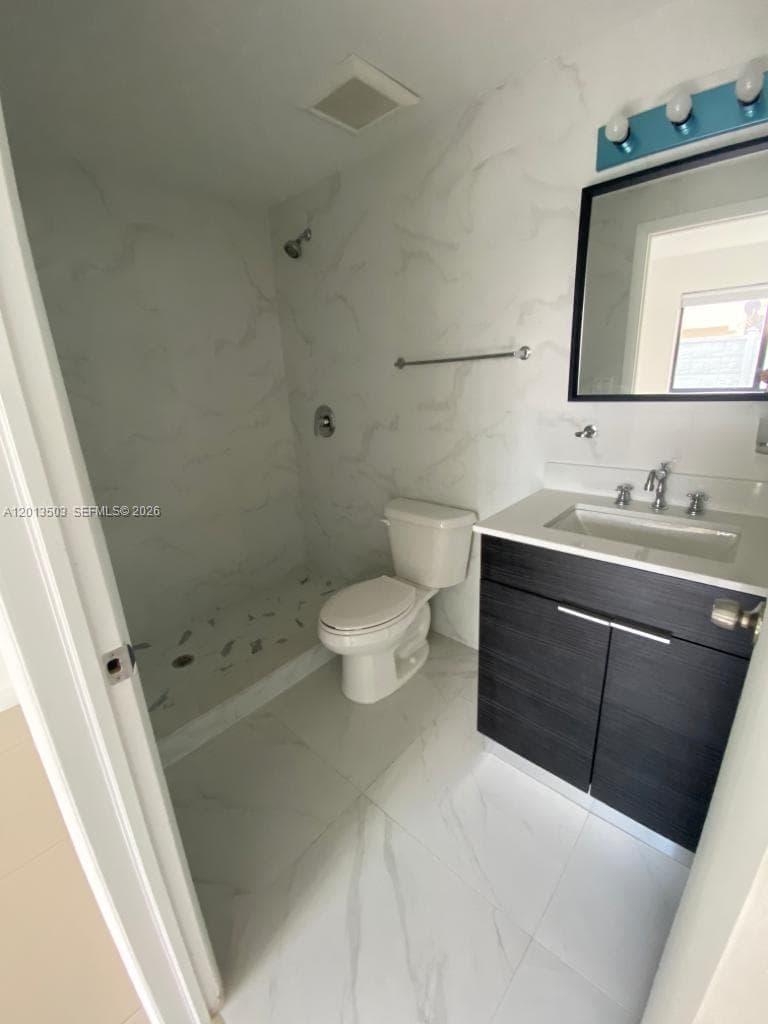 423 E 27th St # 102, Hialeah FL 33013 — 14