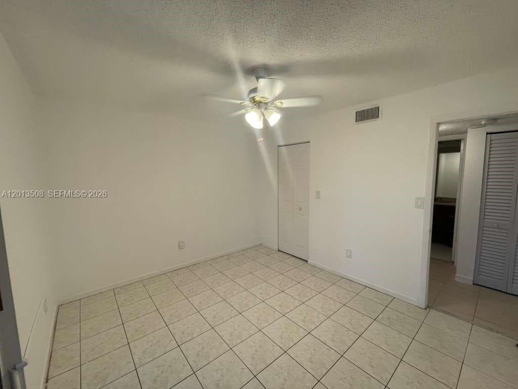 809 NE 199th St # 7, Miami FL 33179 — 13