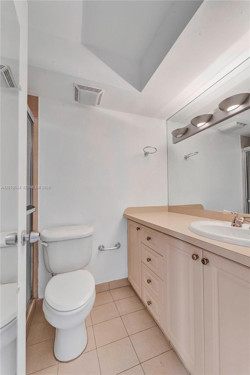 9420 W Flagler St # 312, Miami FL 33174 — 17